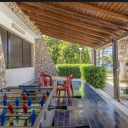 B&s Con Piscina
